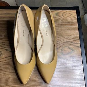 Nine West love fury edition size 11 all leather